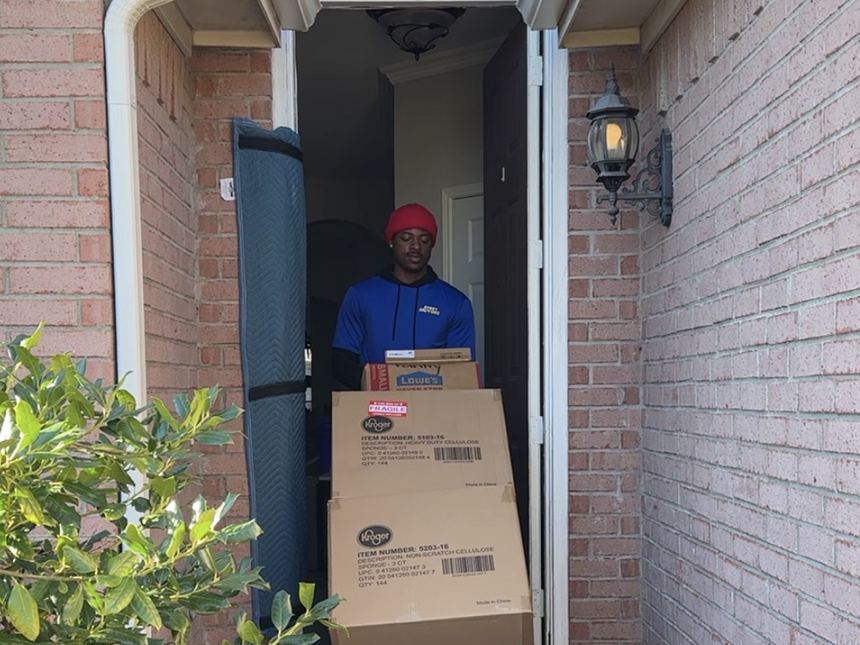 Buddy Moving at work in Plano